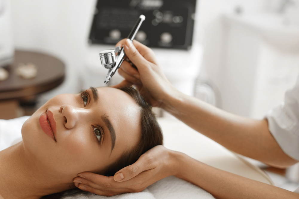 Top Benefits of Aqua Oxygen Facial for Brighter, Healthier Skin
